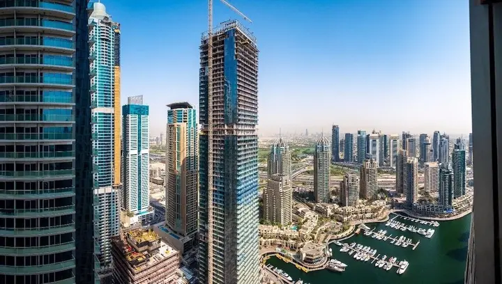 Дубай: Cayan Tower by Bravoway