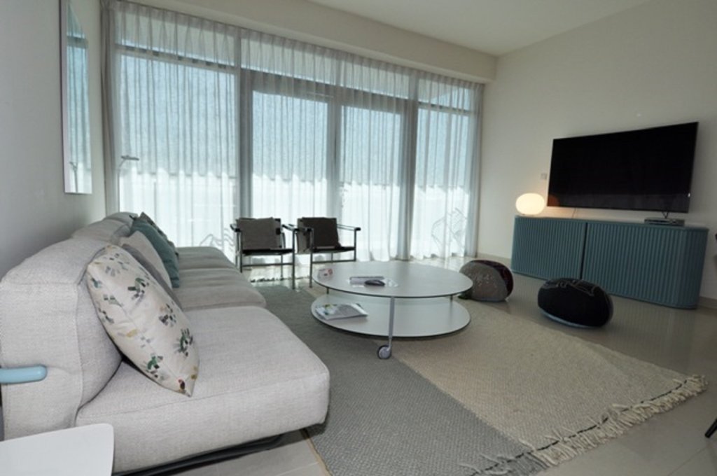 Дубай: Amazing Two bedroom in Panorama - The Greens