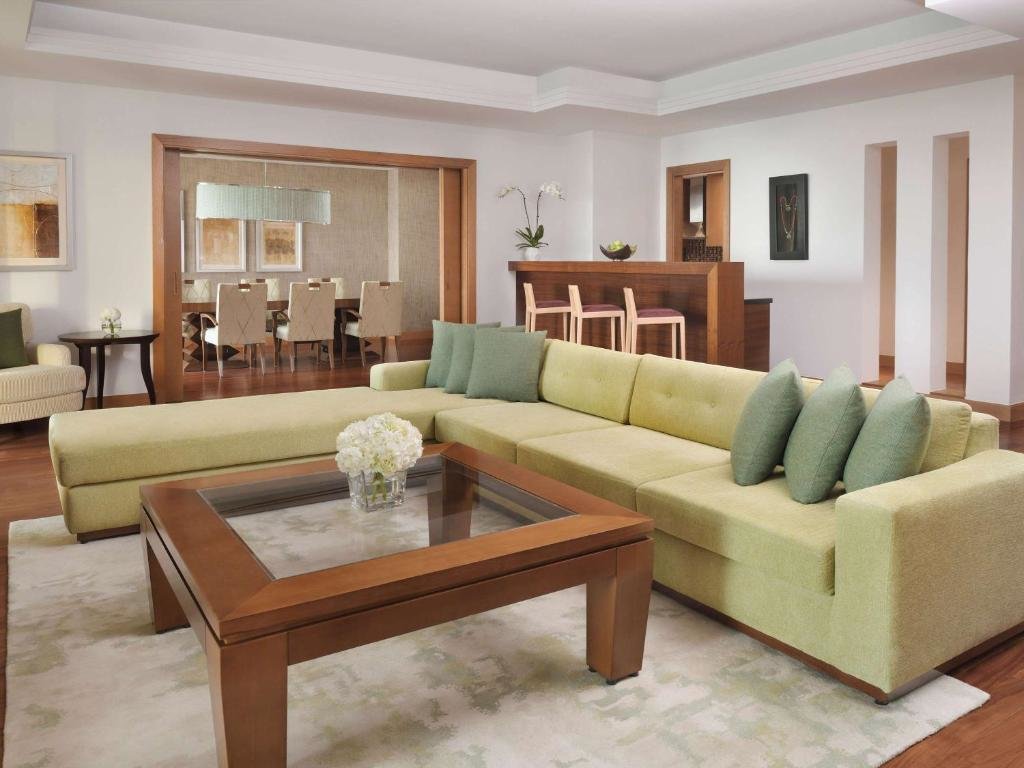 Дубай: Mövenpick Hotel Jumeirah Beach