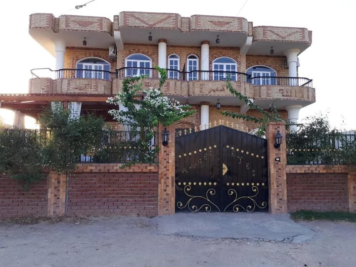 Луксор: Angel Eyes House