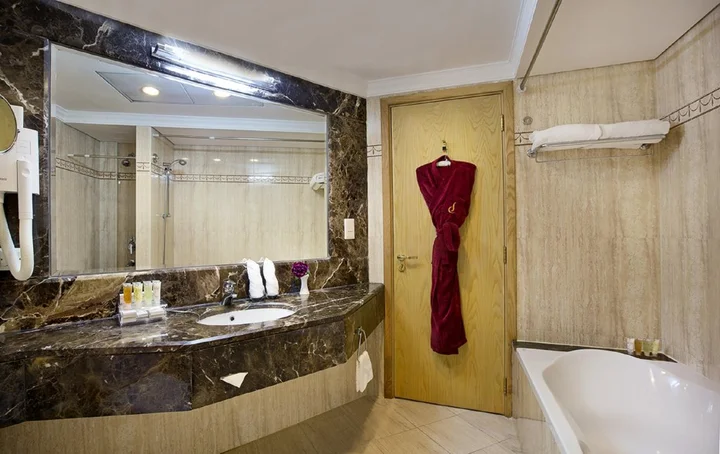Дубай: City Seasons Hotel Dubai Airport
