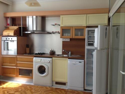 Баку: Flame Towers view apartment