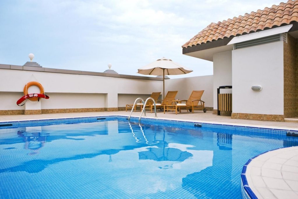 Дубай: TIME Opal Hotel Apartments