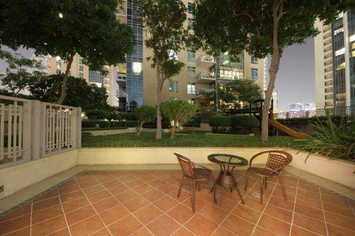 Дубай: Beautiful 1BHK in BURJ Residence 4 - 205