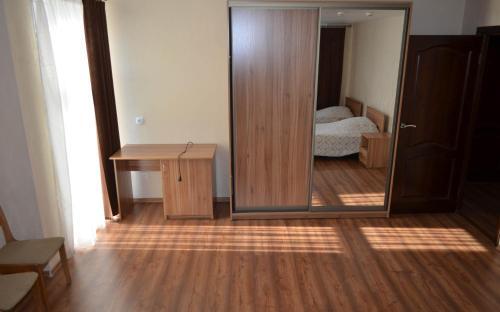 Гомель: Hotel Oktyabrskaya