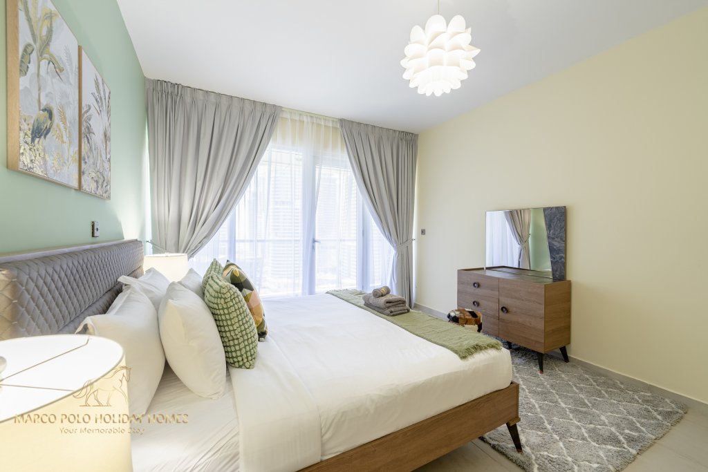 Дубай: Апартаменты Marco Polo - Wonderful Apt With Beautiful full Lake Views