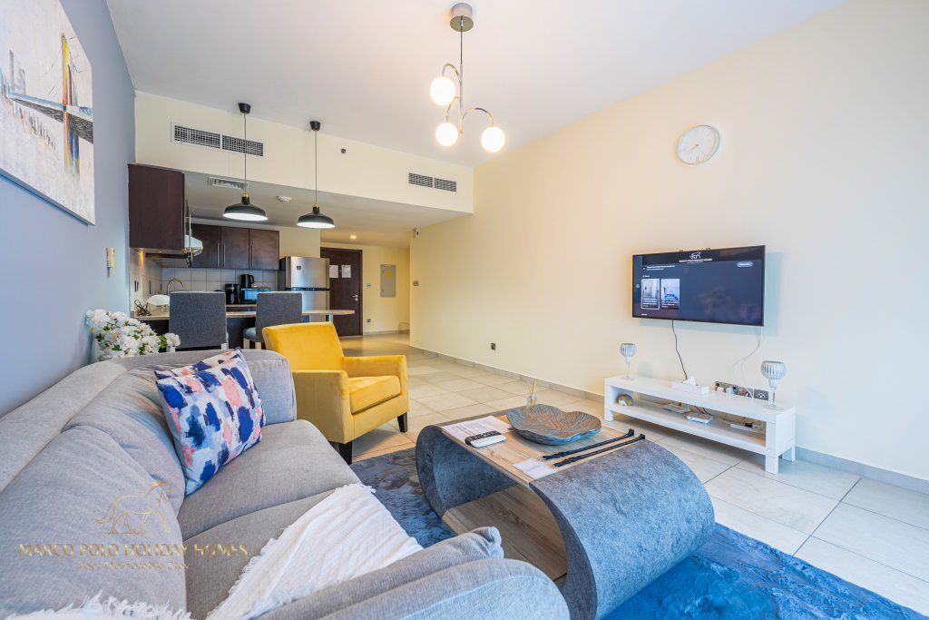 Дубай: Апартаменты Marco Polo - Wonderful Apt With Beautiful full Lake Views