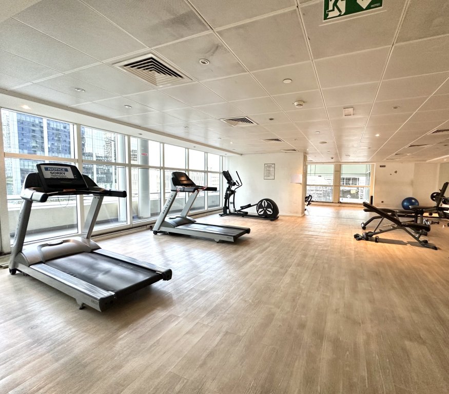 Дубай: Апартаменты Marco Polo - Wonderful Apt With Beautiful full Lake Views