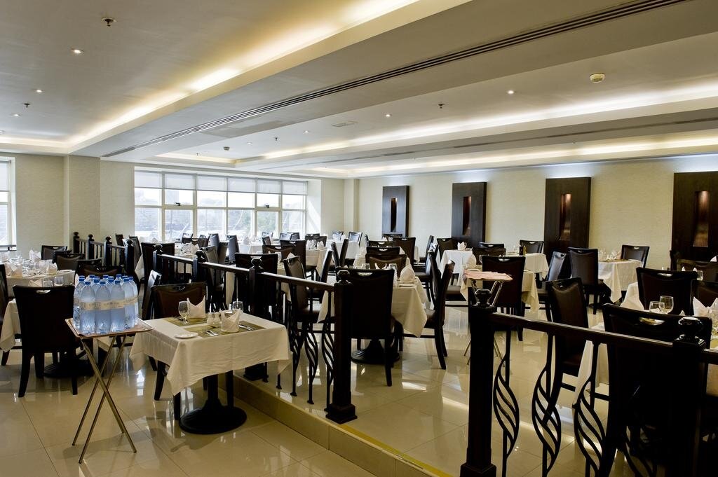 Дубай: Отель Carlton Tower Hotel