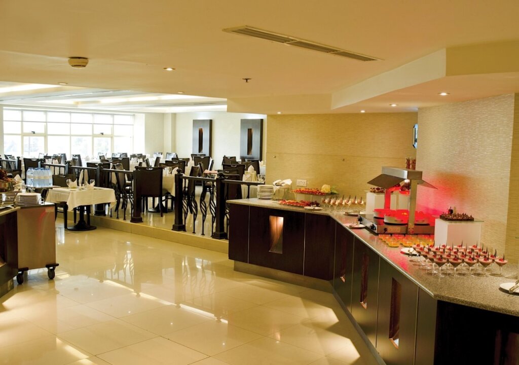Дубай: Отель Carlton Tower Hotel