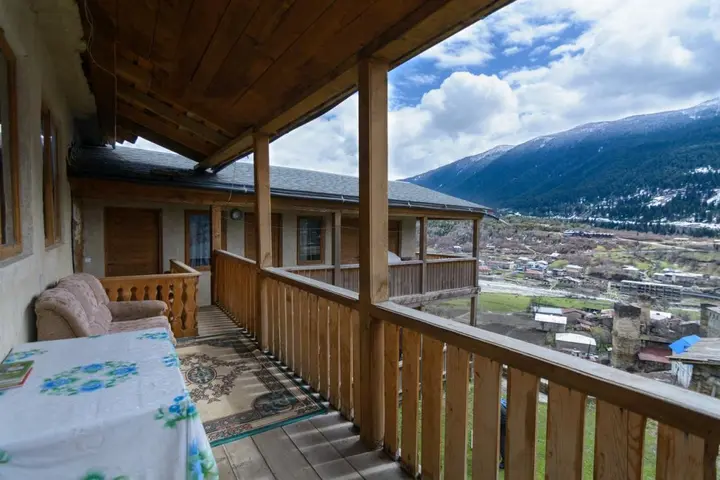 Местиа: Guest House Keti Margiani