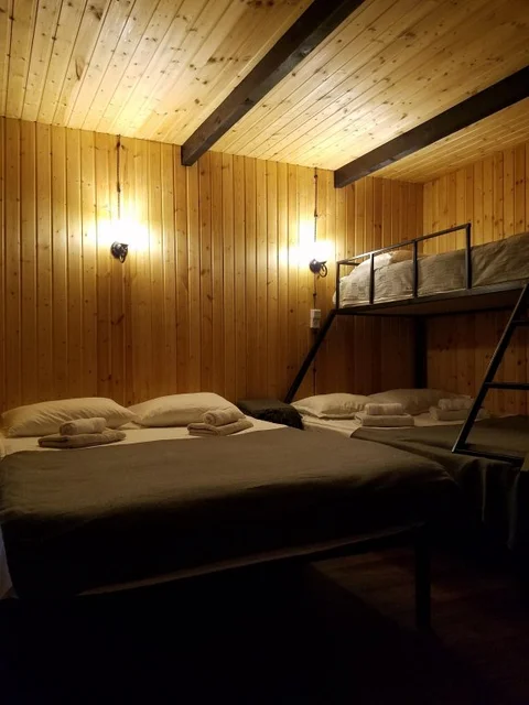 Степанцминда: Гостевой дом Cottages in Stephantsminda Echoes