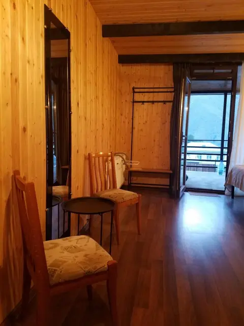 Степанцминда: Гостевой дом Cottages in Stephantsminda Echoes