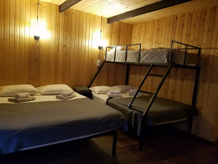 Степанцминда: Гостевой дом Cottages in Stephantsminda Echoes