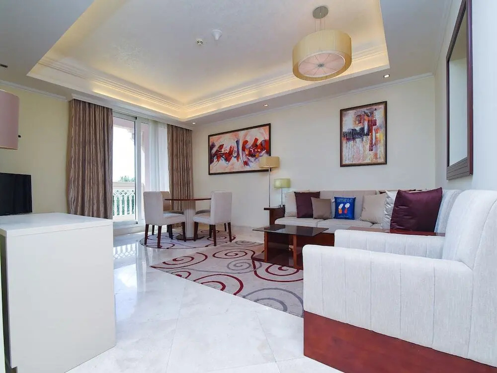 Дубай: OYO Home 161 Taj Grandeur 1 BHK Apartment Palm