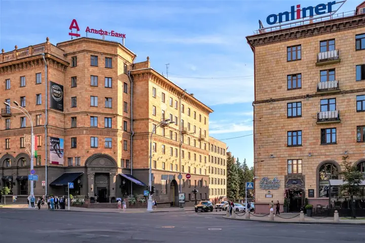Минск: Апартаменты InterLoft 3 Old Town Free Parking Wi-Fi 100/50 Smart TV