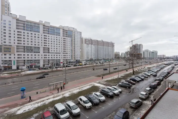 Минск: Апартаменты 3х комнатные пр-т Держинского 22 Центр