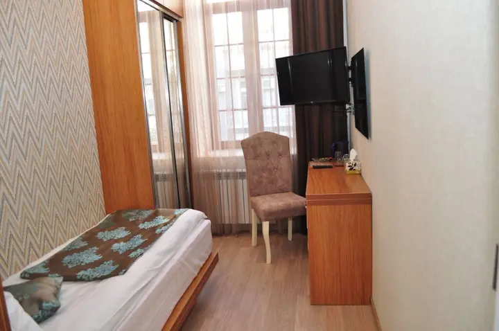 Баку: Drop Inn Baku