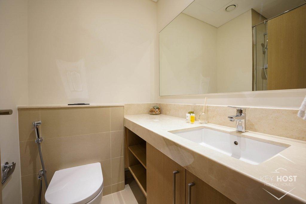 Дубай: Apartments 52|42 - 3BR Dubai Marina Sea View - K2902