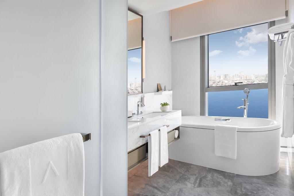 Дубай: Address Grand Creek Harbour Hotel