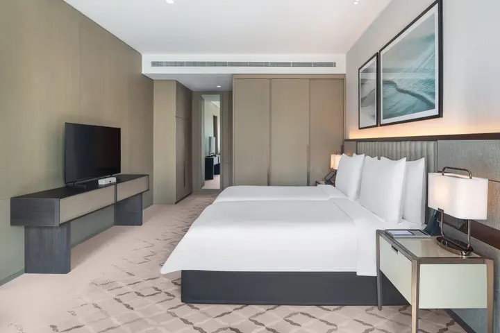 Дубай: Address Grand Creek Harbour Hotel