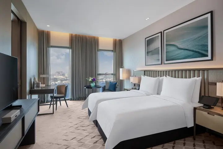 Дубай: Address Grand Creek Harbour Hotel