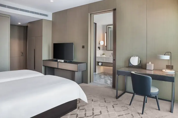 Дубай: Address Grand Creek Harbour Hotel