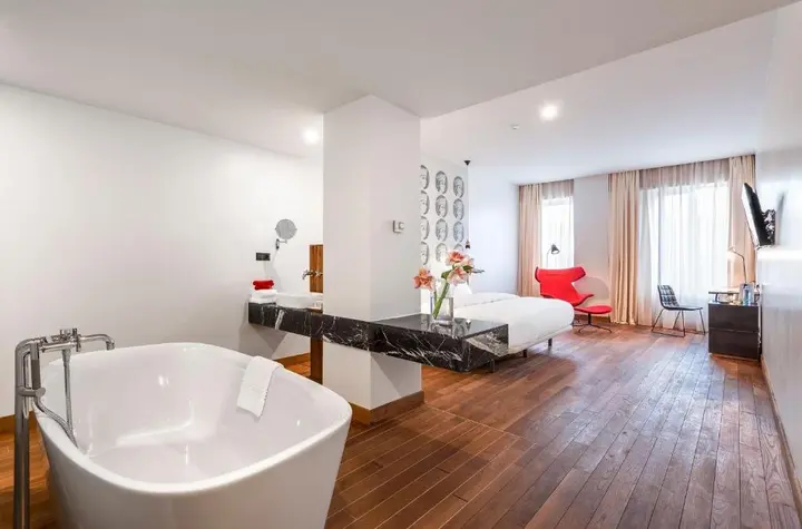 Тбилиси: Hotel Shota @ Rustaveli Boutique Hotel Mimino