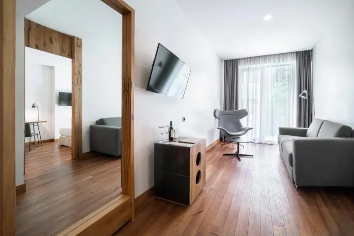 Тбилиси: Hotel Shota @ Rustaveli Boutique Hotel Mimino