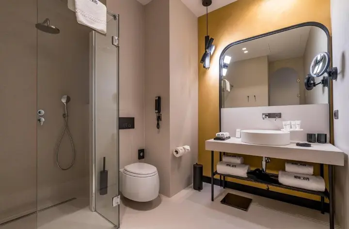 Тбилиси: Monograph Hotel