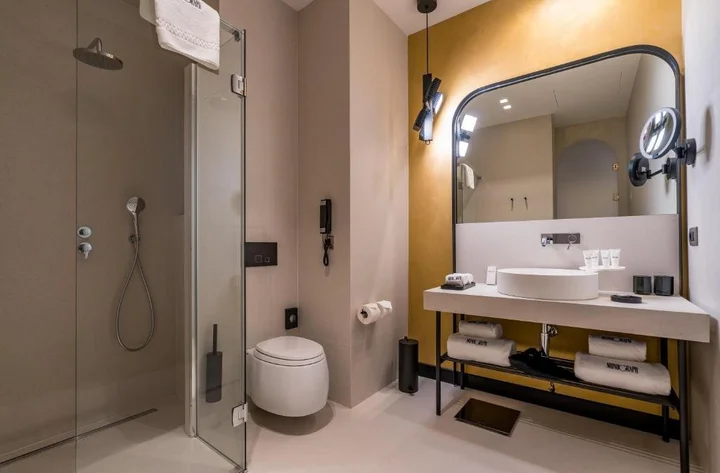 Тбилиси: Monograph Hotel
