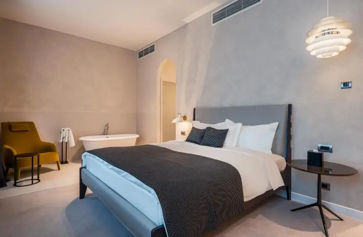 Тбилиси: Monograph Hotel