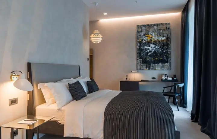 Тбилиси: Monograph Hotel