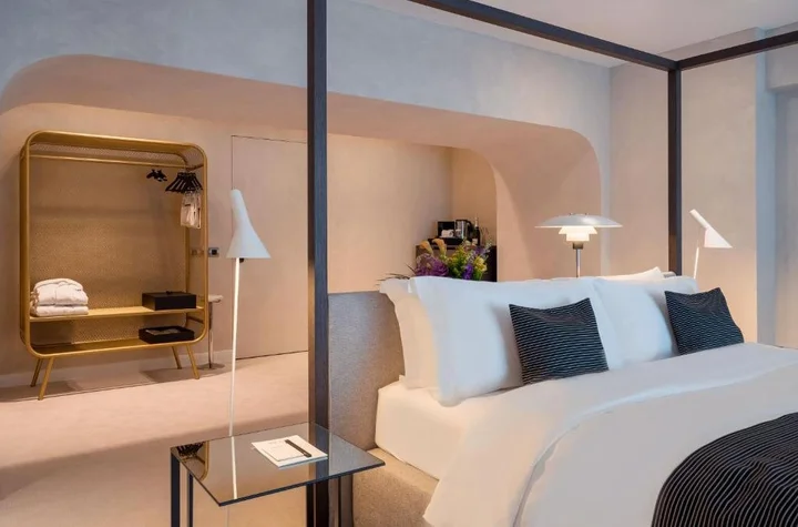 Тбилиси: Monograph Hotel