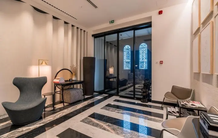 Тбилиси: Monograph Hotel