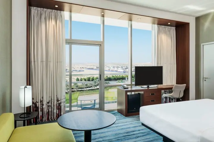 Дубай: Aloft Dubai South