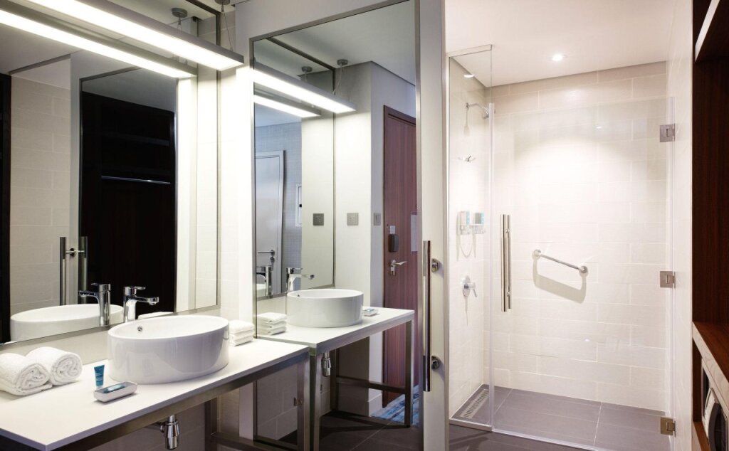 Дубай: Aloft Dubai South