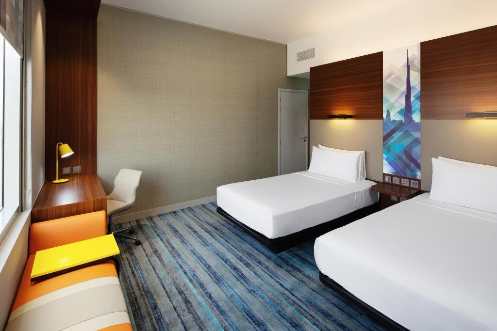Дубай: Aloft Dubai South