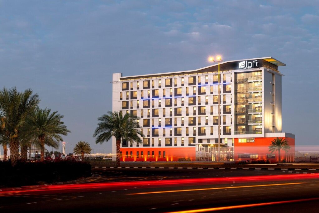 Дубай: Aloft Dubai South