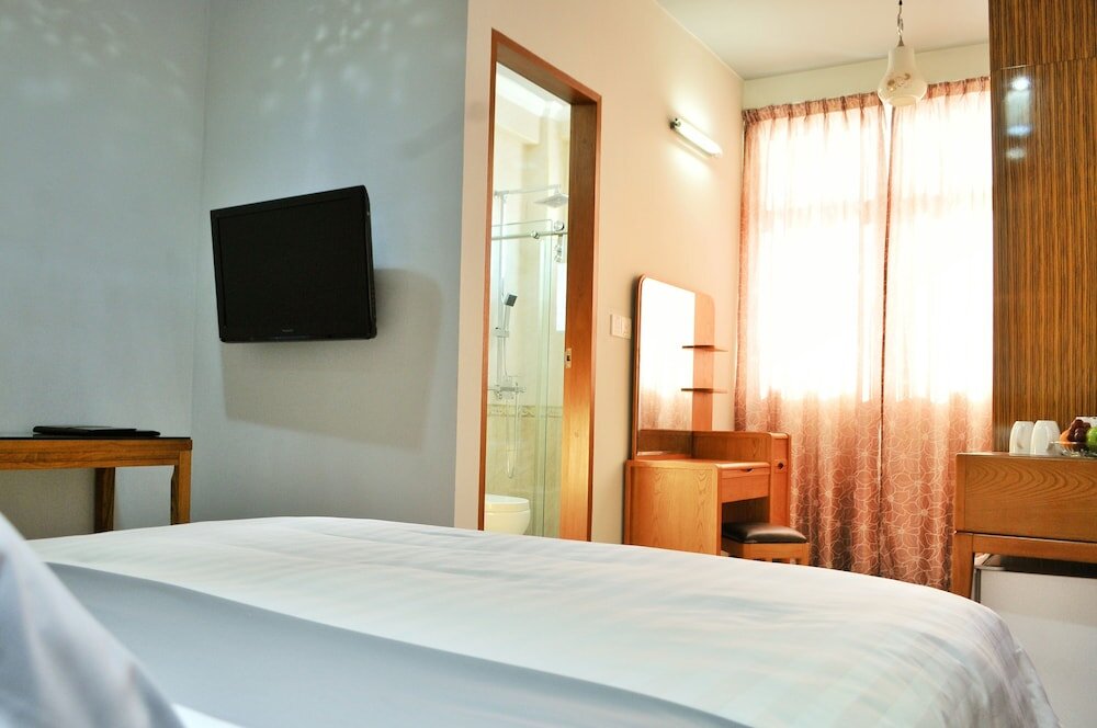 Северный атолл Мале: Airport Comfort Inn Premium