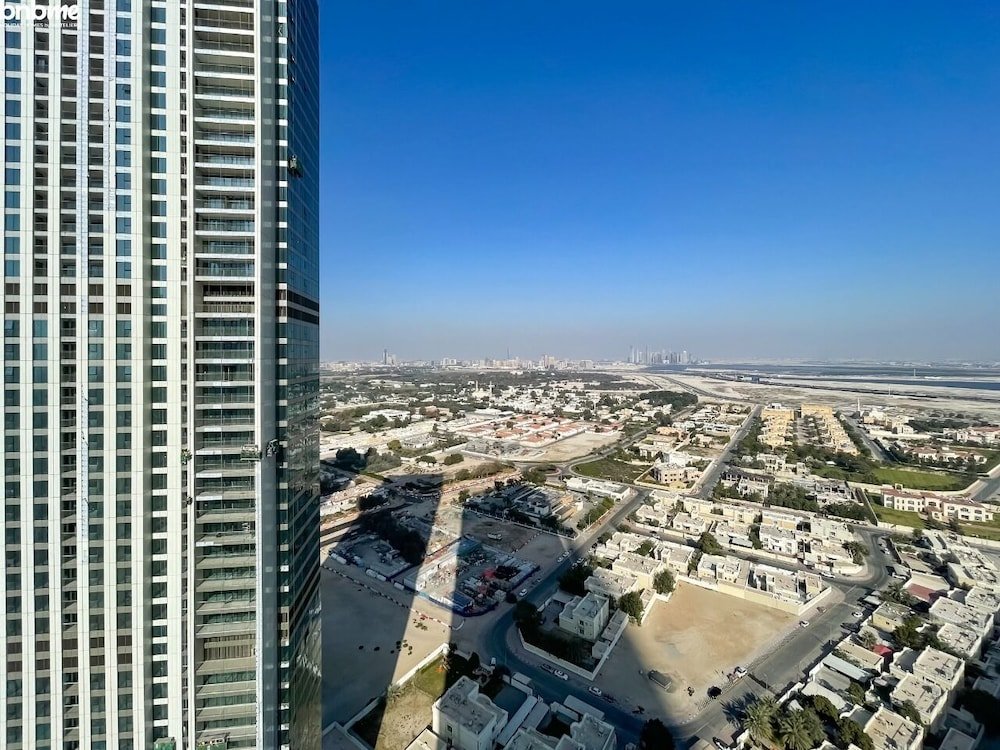 Дубай: Skyscrapper Connected to DM by Bnbmehomes