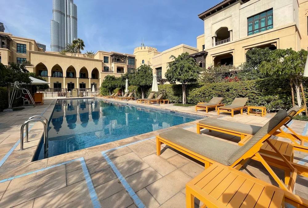Дубай: Pvt Hot Tub w Burj Khalifa View by Bnbme