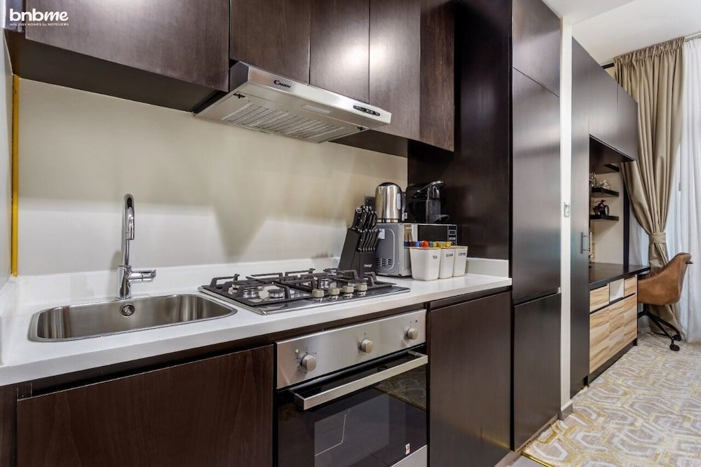 Дубай: Apt In Business Bay - The of Dubai Bnbmehomes