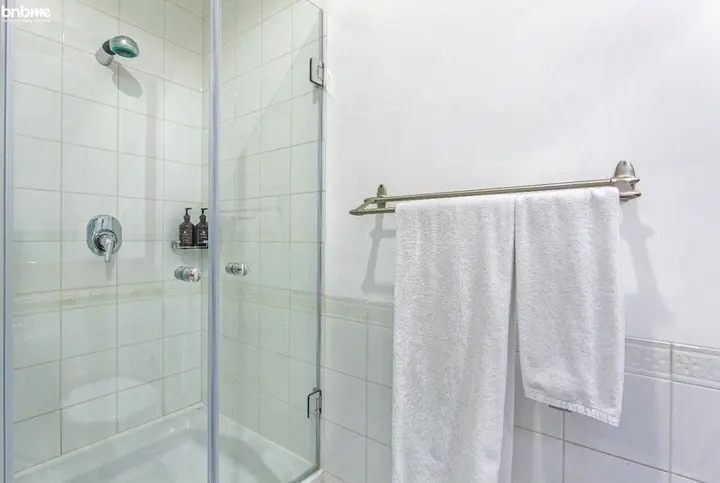 Дубай: Pvt Jacuzzi Tub Groundfloor 2 Bed Bnbme Homes