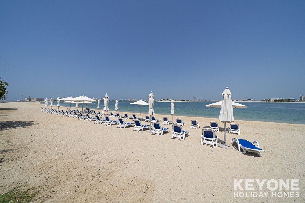 Дубай: KOHH – 2BR + Maids Room in Grandeur Residences