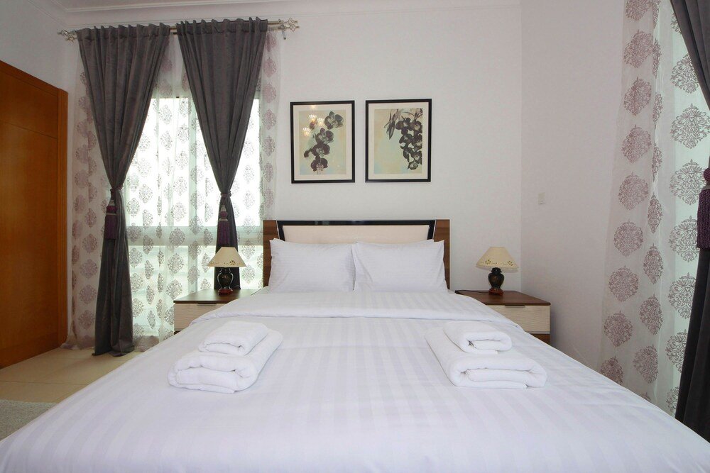 Дубай: 2 Bedroom Apartment in Mayfair Tower