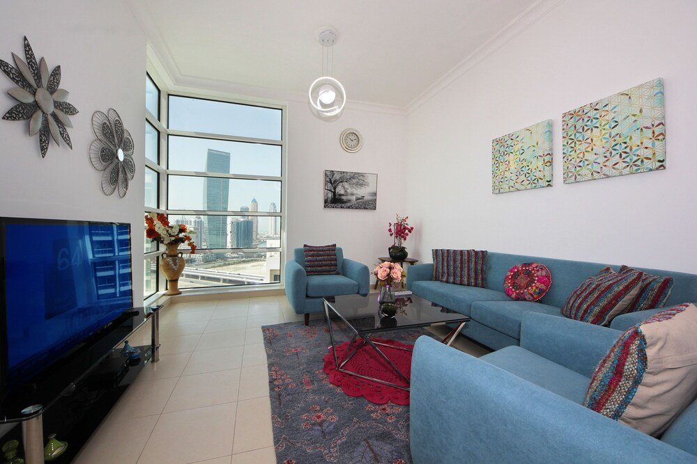 Дубай: 2 Bedroom Apartment in Mayfair Tower