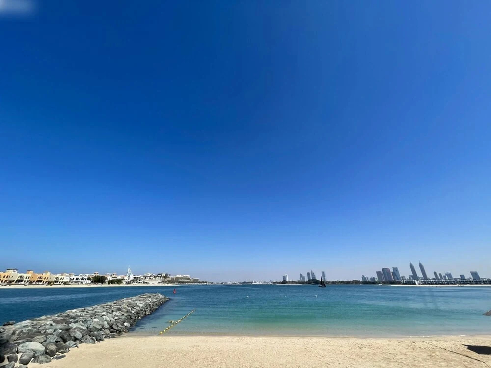 Дубай: Pvt Beach Infinity Pool Resort Living Bnbmehomes