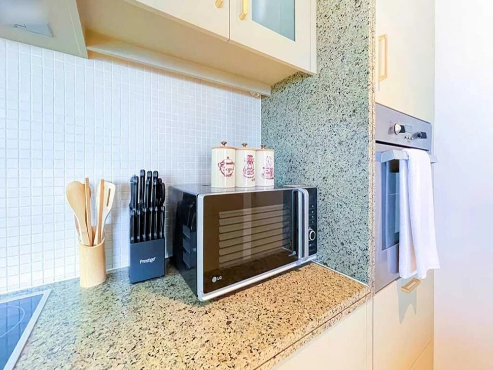 Дубай: Amazing 1BR APT Downtown