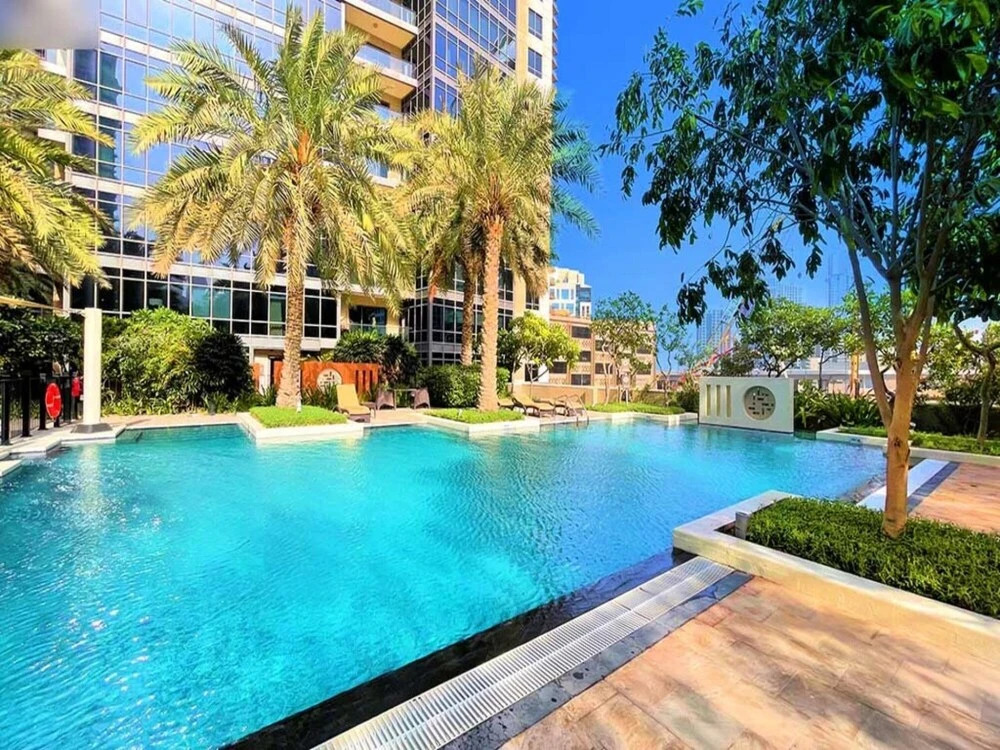 Дубай: Amazing 1BR APT Downtown